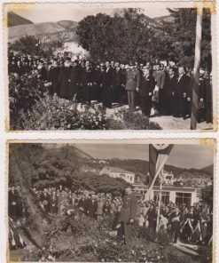 [Ξάνθη, φωτογραφίες]: Δύο φωτογραφίες, ασπρόμαυρες, διαστάσεις 12Χ9, στο πίσω μέρος σημειώνεται με μελάνι "28 Δεκεμβρίου 1953 * Ξάνθη, κατάθεσις στεφάνων