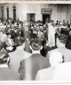 [Πάτρα, φωτογραφία]. "Συνέδριο Εμπορικών και Βιομηχανικών Επιμελητηρίων 9/5/54-12/5/54", ασπρόμαυρη, διαστάσεις 13Χ9cm