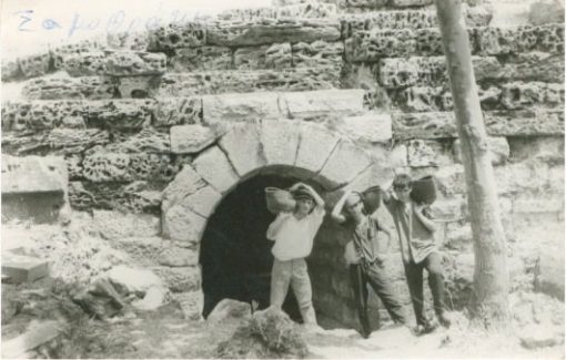 [Σαμοθράκη]: Ασπρόμαυρη κάρτα, Samothrace - Excavations
