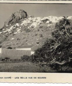 [Σκύρος]. Από τη γραφική Σκύρο, ασπρόμαυρη, εκδότης (και φωτογράφος;) Κ. Στουρνάρας, γραμμένη [= ευχές "επί τω Νέω Έτει"]